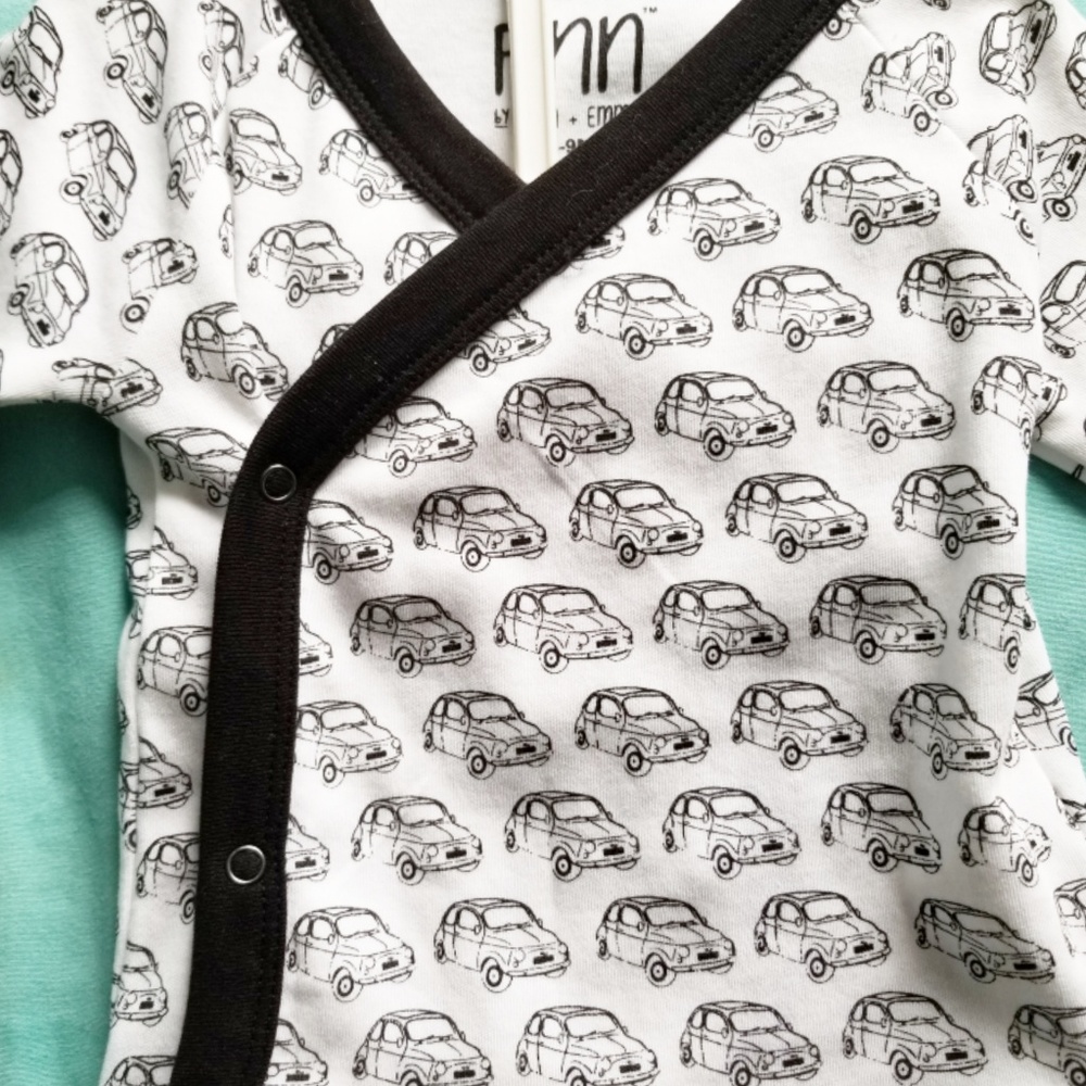 ❗SOLD❗Car Print Kimono set NWT